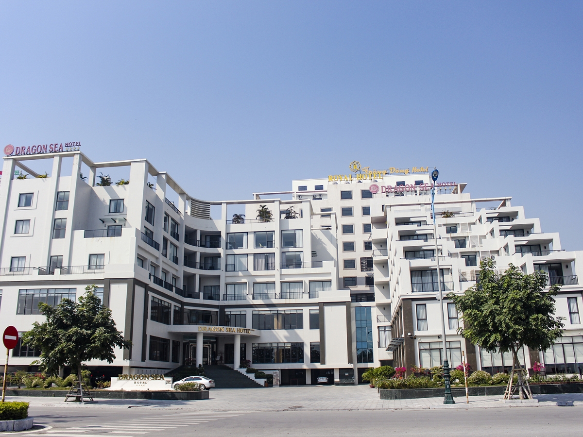 Khách sạn Dragon Sea Hotel Sầm Sơn.