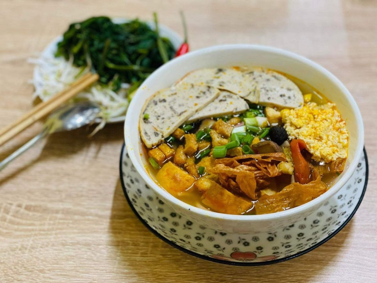 Quán Chay từ Tâm có thực đơn phong phú, cách chế biến thanh đạm