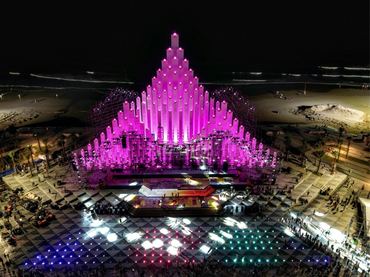 Một ngày trải nghiệm khám phá ẩm thực và Vũng Tàu, check-in tháp Tam Thắng lung linh về đêm