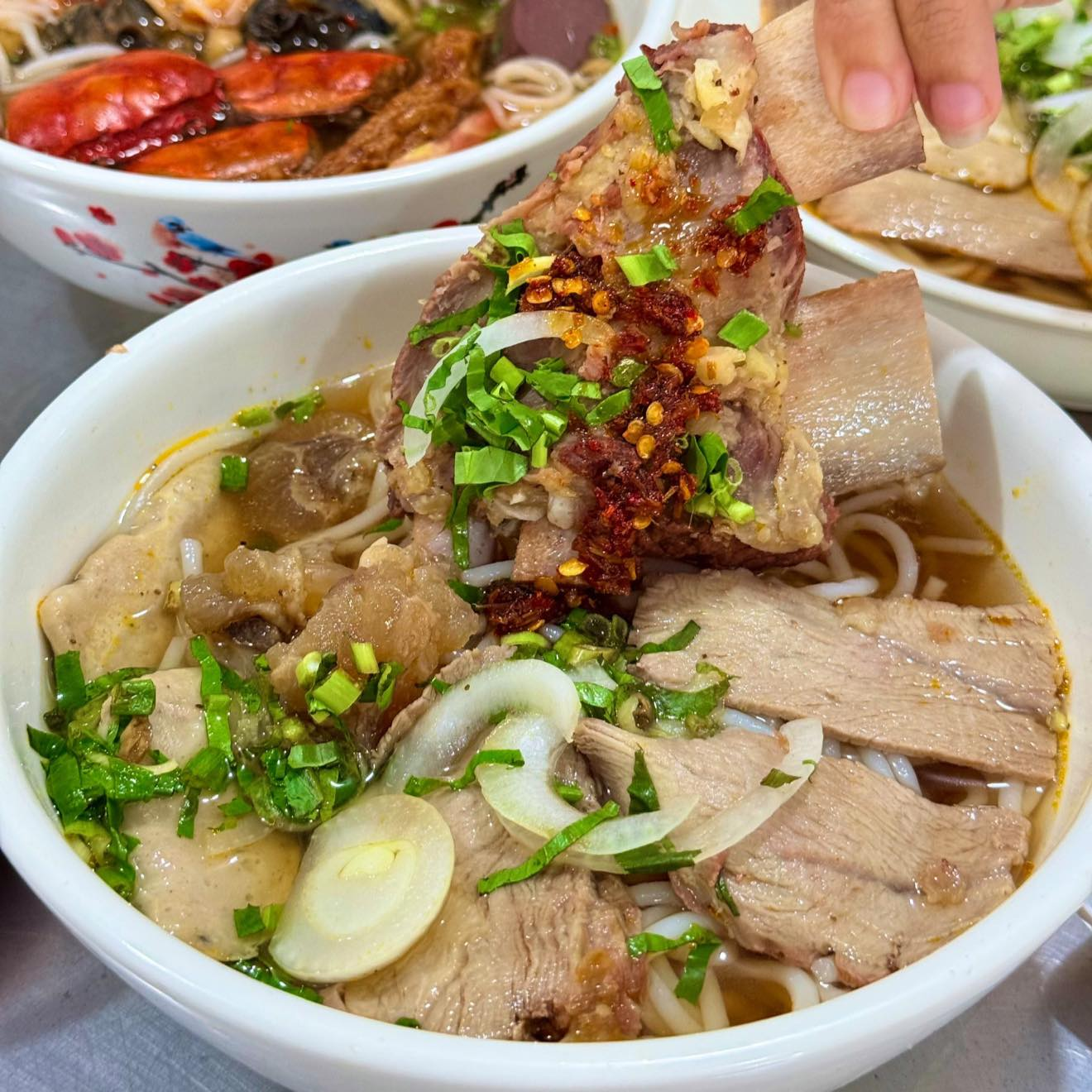 Tô bún bò siêu ngon đầy đủ chất dinh dưỡng và hấp dẫn