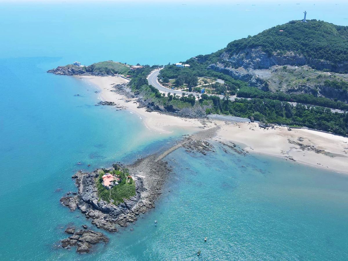 Du lịch Vũng Tàu thu hút các cặp đôi đến và trải nghiệm không khí biển