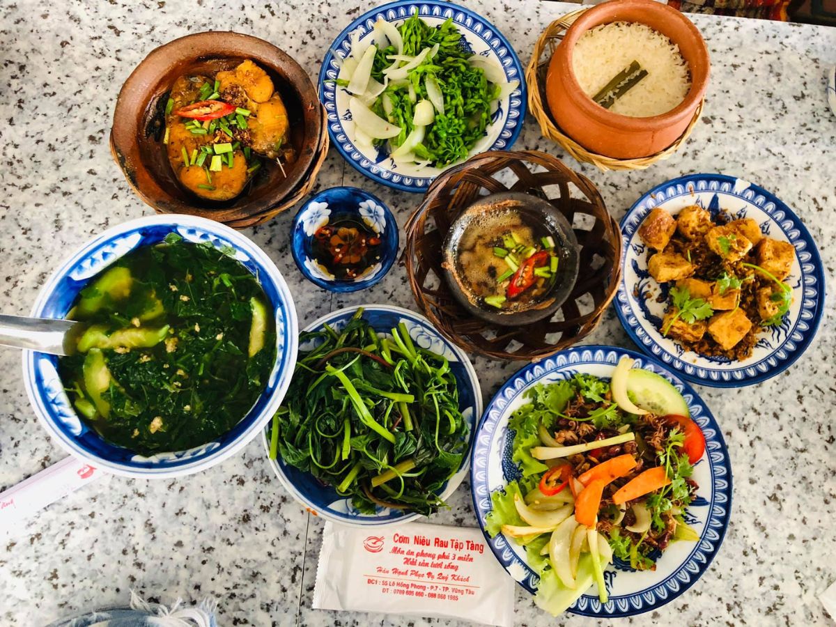 Du khách chọn các nhà hàng có ẩm thực phù hợp với trẻ nhỏ khi du lịch