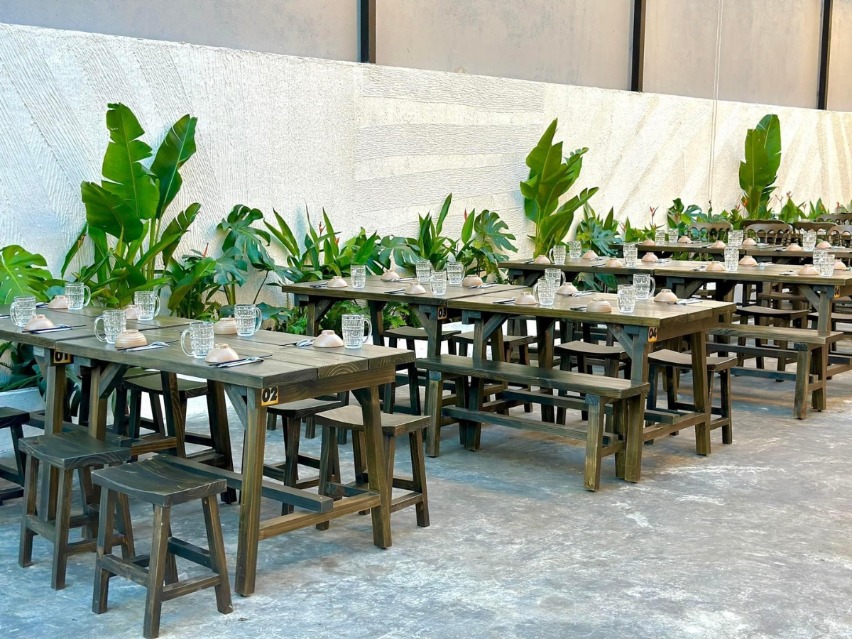 Không gian rộng rãi và sạch sẽ là tiêu chí hàng đầu của du khách khi tìm quán ăn