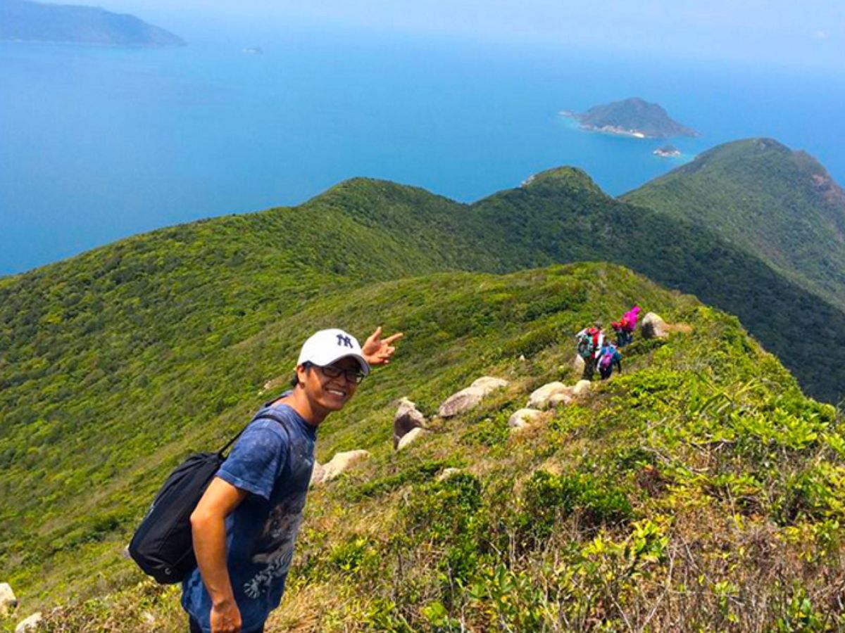 Mùa khô thời tiết đẹp lý tưởng để du khách tham quan Côn Đảo và làng Cỏ Ống