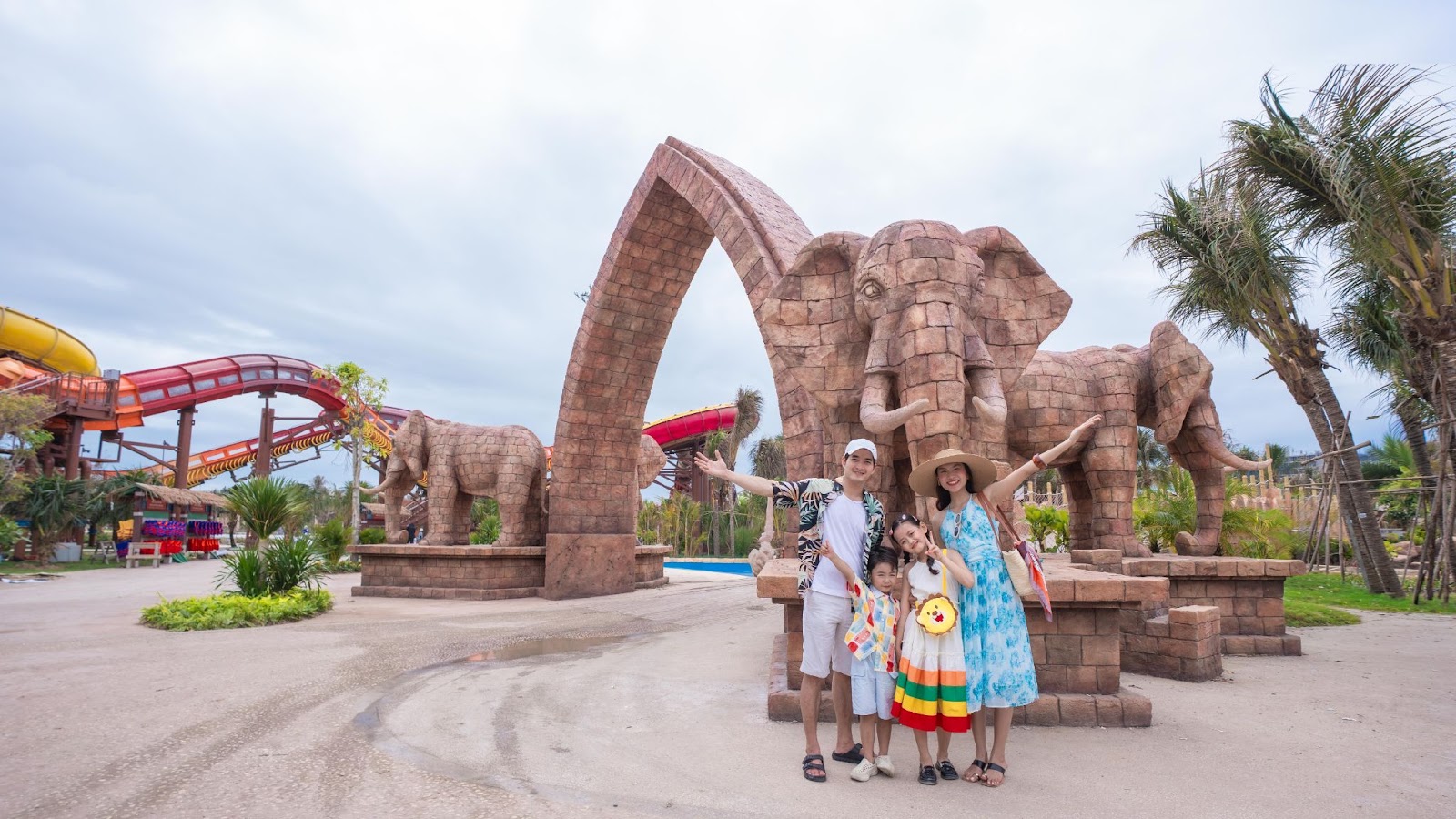 Families enjoy immersive cultural settings at Sun World Vung Tau, reinterpreting Eastern and Western maritime history.