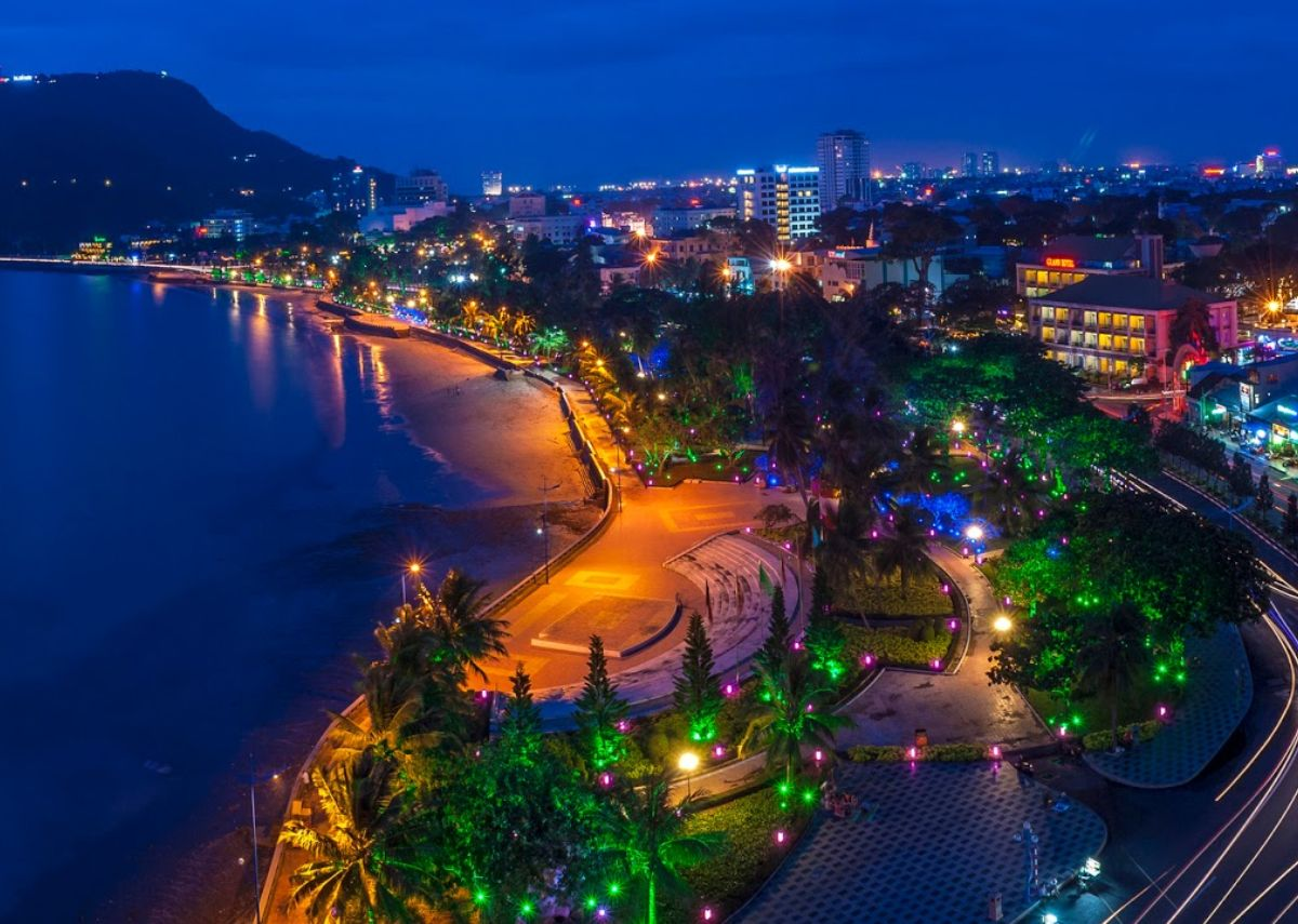 Không khí sôi động tại Vũng Tàu về đêm (Nguồn: Sưu tầm)