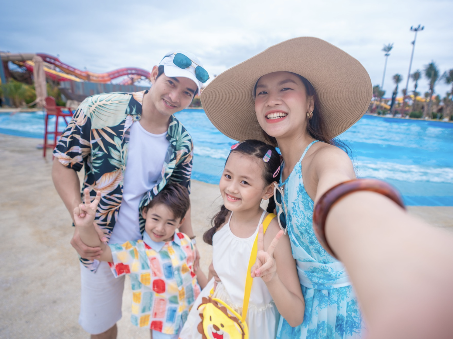Phụ huynh có thể dễ dàng lựa chọn hoạt động phù hợp cho con, đồng thời vẫn tận hưởng hành trình vui chơi theo cách riêng của mình.