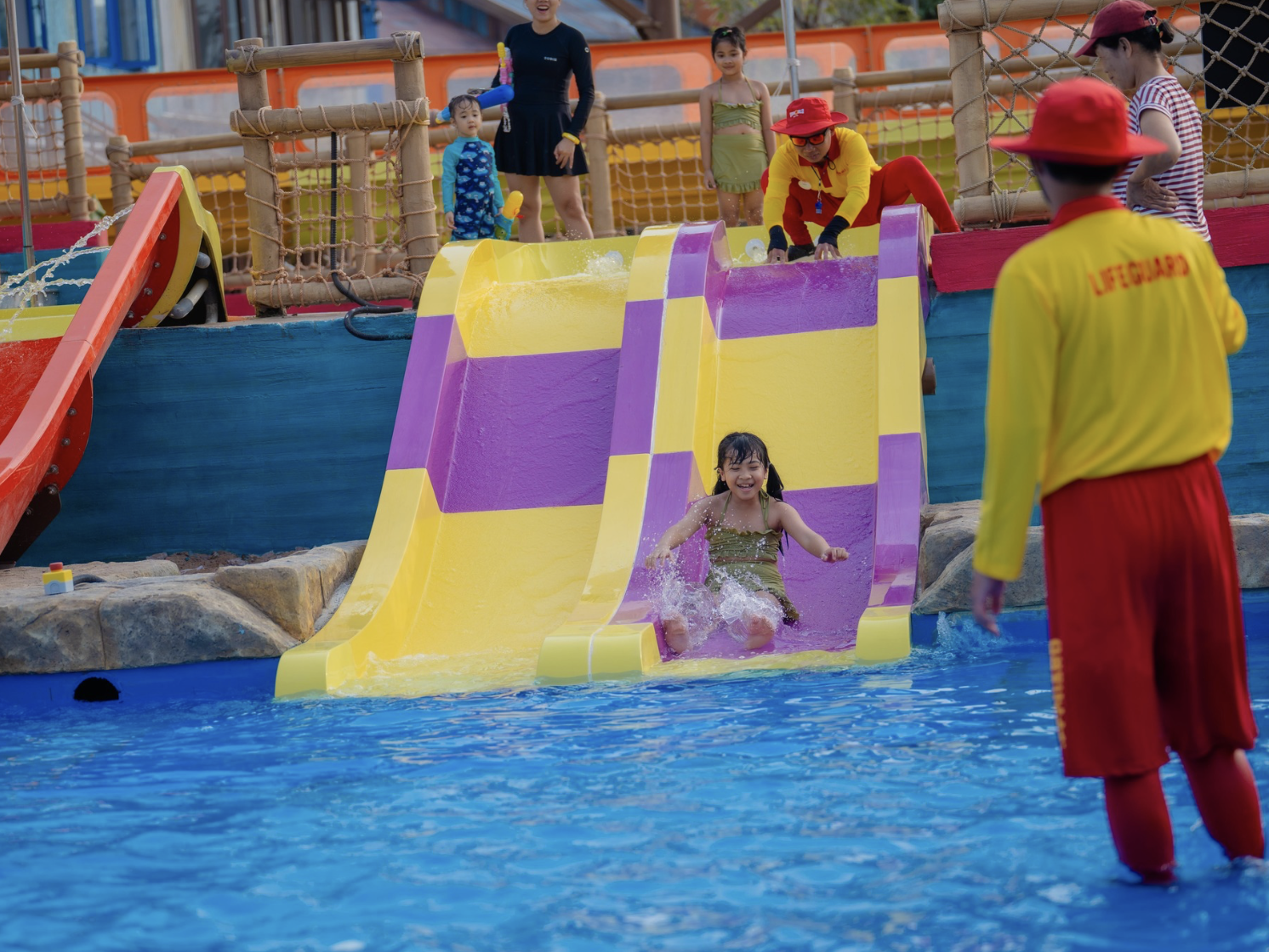 Sun World Vung Tau trở thành điểm đến lý tưởng cho gia đình, khu vui chơi phân chia rõ ràng theo từng nhóm độ tuổi.
