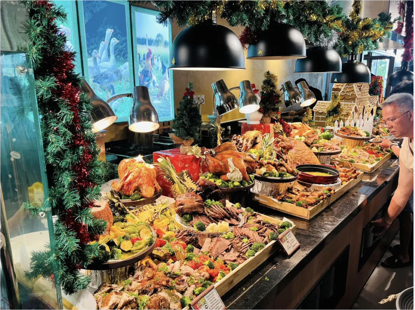 Không gian buffet tại Sun World Vung Tau với view biển thoáng đãng, phù hợp cho nhóm bạn.