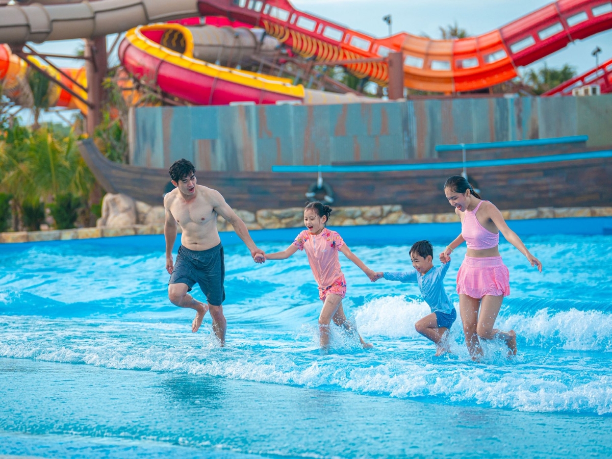Sun World Sam Son có đa dạng hoạt động, phù hợp với cả gia đình.