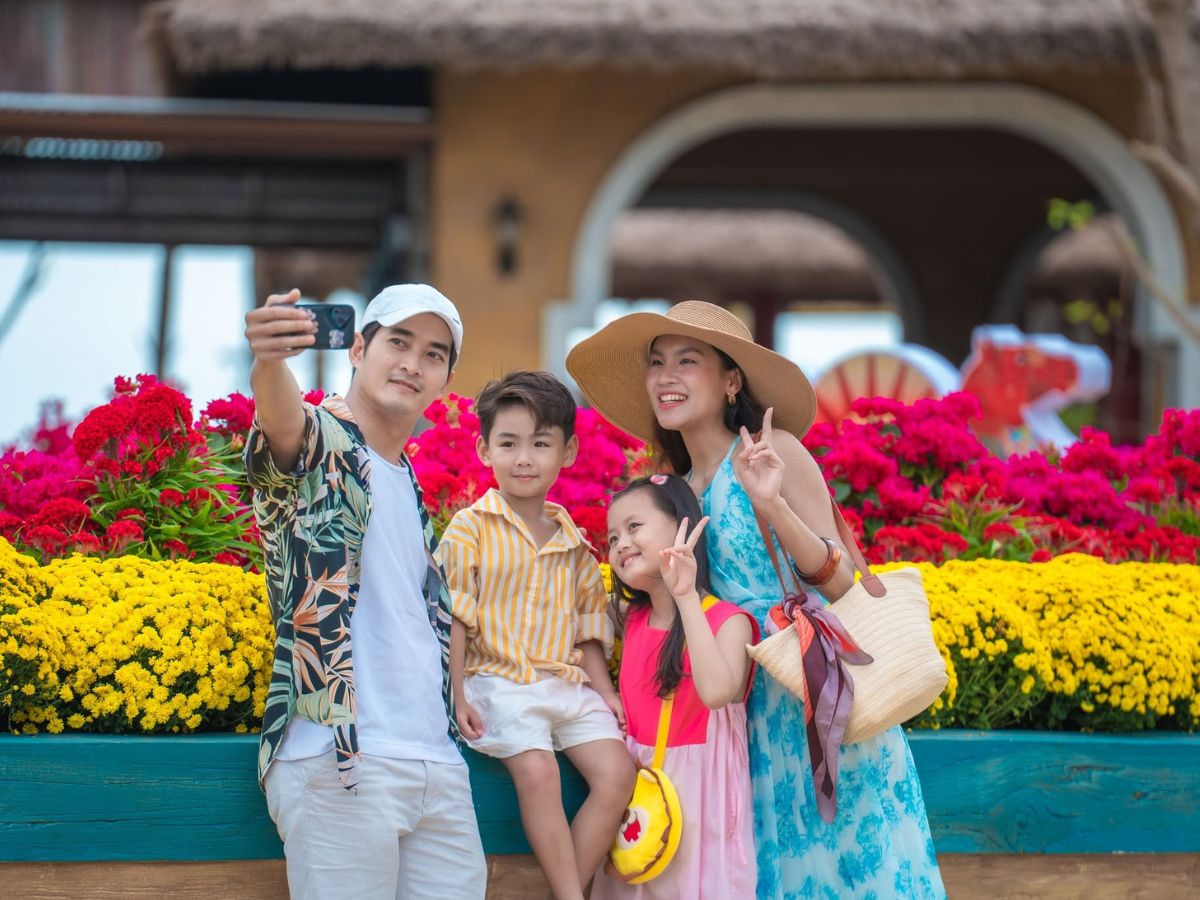Du khách nên chuẩn bị trang phục và các vật dụng cần thiết trong suốt tour TP.HCM Vũng Tàu để đảm bảo an toàn và thuận tiện trải nghiệm các điểm đến.