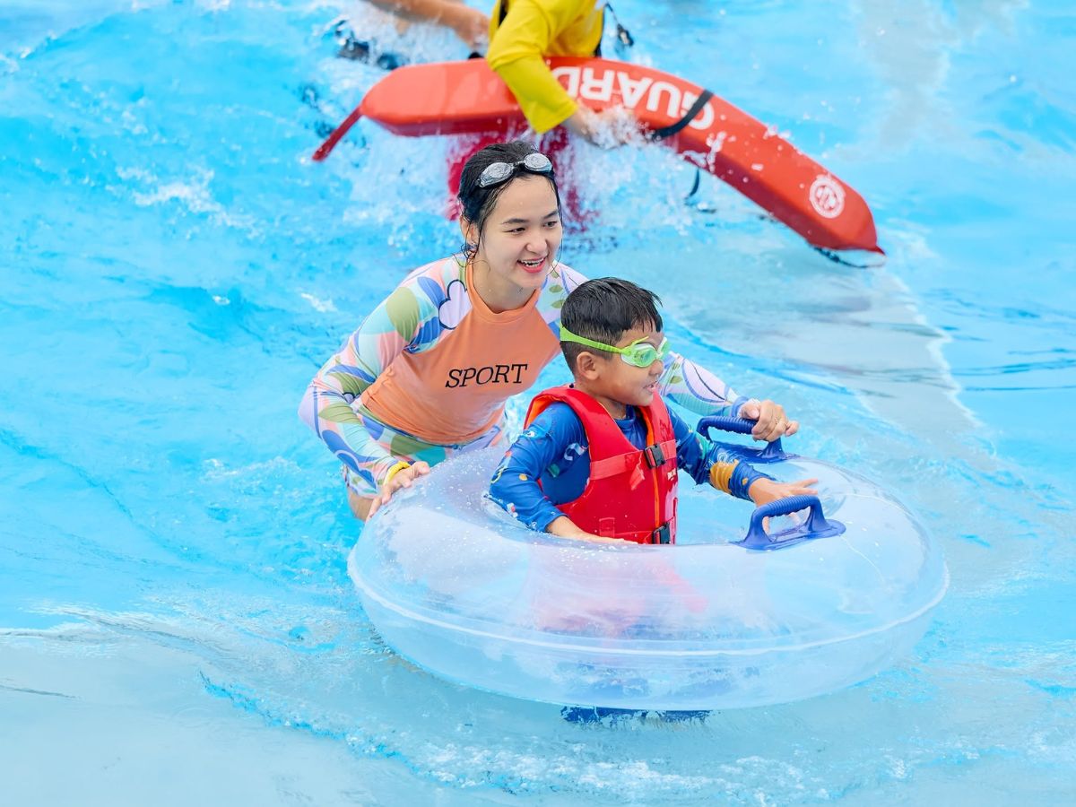 Các gia đình nên theo sát các hoạt động của bé trong tour đi Vũng Tàu để đảm bảo an toàn cho trẻ nhỏ.