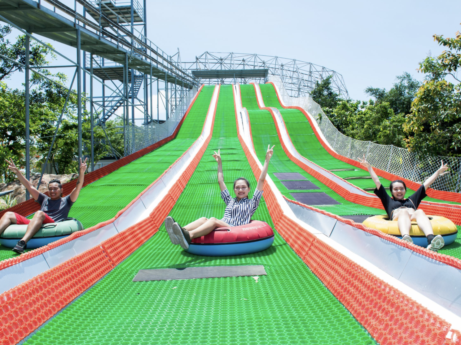 Hồ Mây Park trên Núi Lớn với không gian thiên nhiên và khu vui chơi giải trí